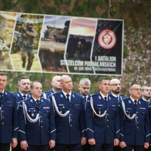 Przedstawiciele służb mundurowych biorący udział w spotkaniu opłatkowym