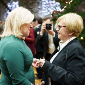 Przedstawiciele służb mundurowych biorący udział w spotkaniu opłatkowym