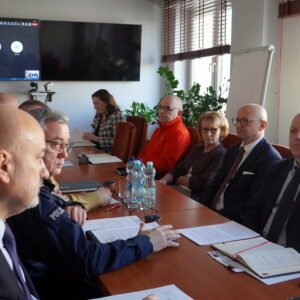 Uczestnicy konferencji prasowej wojewody