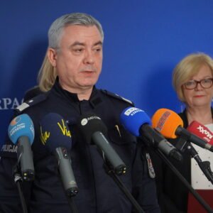 Uczestnicy konferencji prasowej wojewody