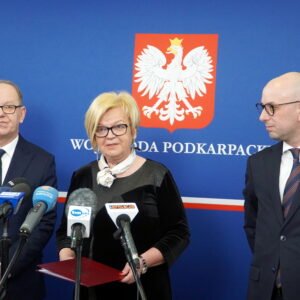 Wojewoda podkarpacki Teresa Kubas-Hul podczas konferencji prasowej