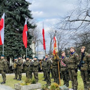 Uczestnicy obchodów rocznicy powstania Armii Krajowej