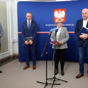 Uczestnicy konferencji prasowej