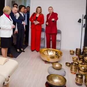 Uczestnicy spotkania z minister edukacji Barbarą Nowacką