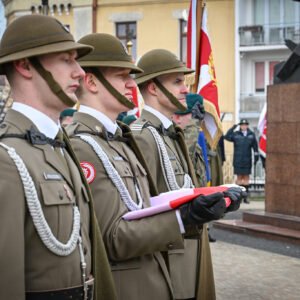 Żołnierze podczas obchodów 105 rocznicy płk. Leopolda Lisa-Kuli