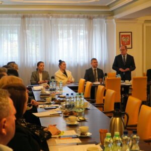 Uczestnicy narady z przewodniczącymi zespołów do spraw orzekania o niepełnosprawności