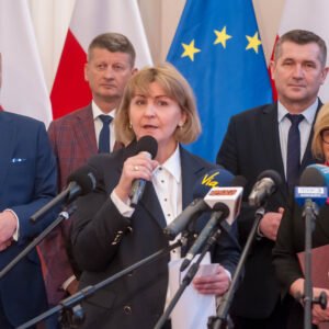Uczestnicy konferencji prasowej wojewody