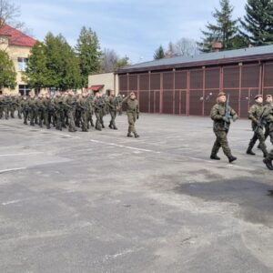 Żołnierze podczas uroczystej przysięgi