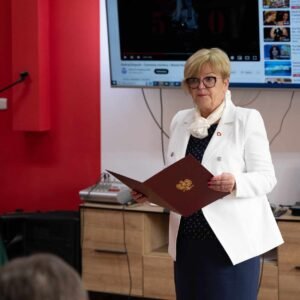 Wojewoda podkarpacki Teresa Kubas-Hul podczas przemówienia