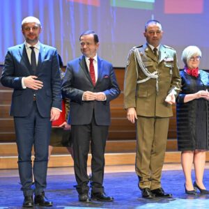 Uczestnicy koncertu z okazji 25 lat Polski w NATO