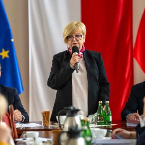 Uczestnicy spotkania wojewody z samorzadami