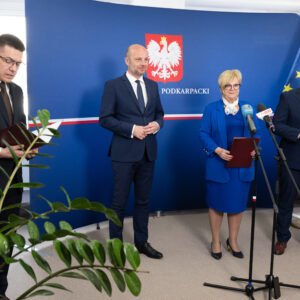 Uczestnicy spotkania w Podkarpackim Urzędzie Wojewódzkim w Rzeszowie