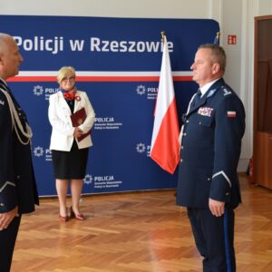 Uczestnicy uroczystego ślubowania policjantów
