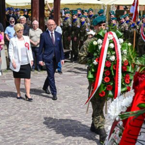 Uczestnicy uroczystości z okazji Święta Konstytucji 3 maja