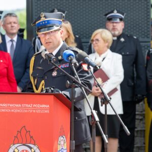 Uczestnicy obchodów z okazji Dnia Strażaka