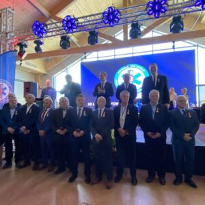 Uczestnicy obchodów jubileuszu pogotowia ratunkowego w Mielcu
