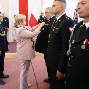 Uczestnicy uroczystości strażackich