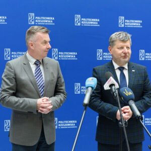 Uczestnicy spotkania na Politechnice Rzeszowskiej