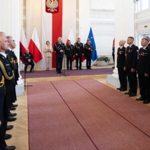 Uczestnicy uroczystości strażackich