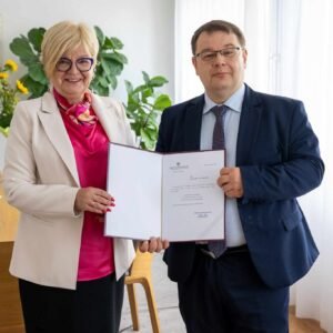 Wojewoda podkarpacki Teresa Kubas-Hul podczas powołania konsultantów wojewódzkich w ochronie zdrowia