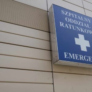 Uczestnicy otwarcia SORu w szpitalu MSWiA