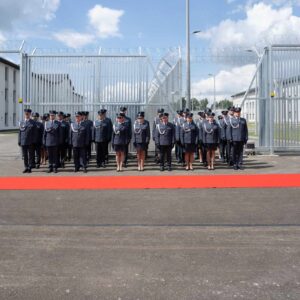 Uczestnicy uroczystości z okazji wojewódzkiego święta służby więzienne