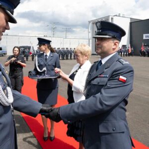 Uczestnicy uroczystości z okazji wojewódzkiego święta służby więzienne
