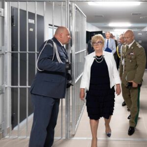 Uczestnicy uroczystości z okazji wojewódzkiego święta służby więzienne