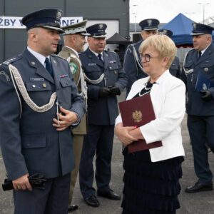 Uczestnicy uroczystości z okazji wojewódzkiego święta służby więzienne