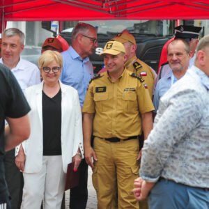 Uczestnicy zawodów strażackich
