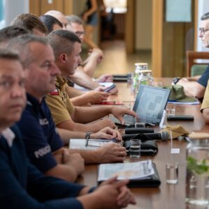 Uczestnicy wyjazdowego posiedzenia komisji sejmowej