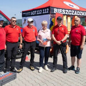 Uczestnicy pikniku w Solinie