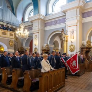 Uczestnicy obchodów Święta Policji