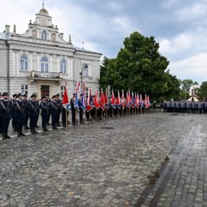 Uczestnicy obchodów Święta Policji