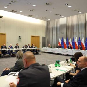 Uczestnicy narady wojewodów w Ministerstwie Spraw Wewnętrznych i Administracji