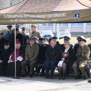Uczestnicy obchodów Narodowego Dnia Pamięci Żołnierzy Wyklętych