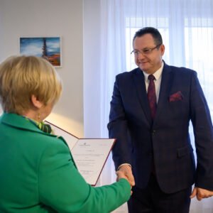 Teresa Kubas-Hul, Wojewoda Podkarpacki i dr hab. n. med. Robert Brodowski, • Konsultant Wojewódzki w dziedzinie chirurgii szczękowo-twarzowej. Wręczenie powołania.
