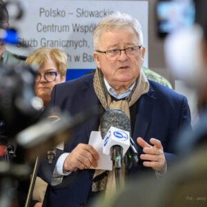 Czesław Siekierski, Minister Rolnictwa i Rozwoju Wsi na granicy w Barwinku.