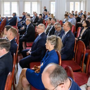 Uczestnicy spotkania w PUW na temat finansowania samorządowych projektów w zakresie klimatu i środowiska.