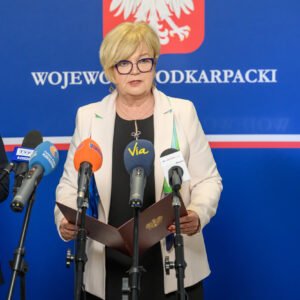 Teresa Kubas-Hul, Wojewoda Podkarpacki podczas konferencji prasowej.