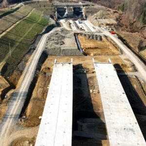 Widok z góry. Prace trwające na S19 Rzeszów Południe – Babica.